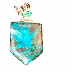 Ladies Malachite in Chrysolla Pendant